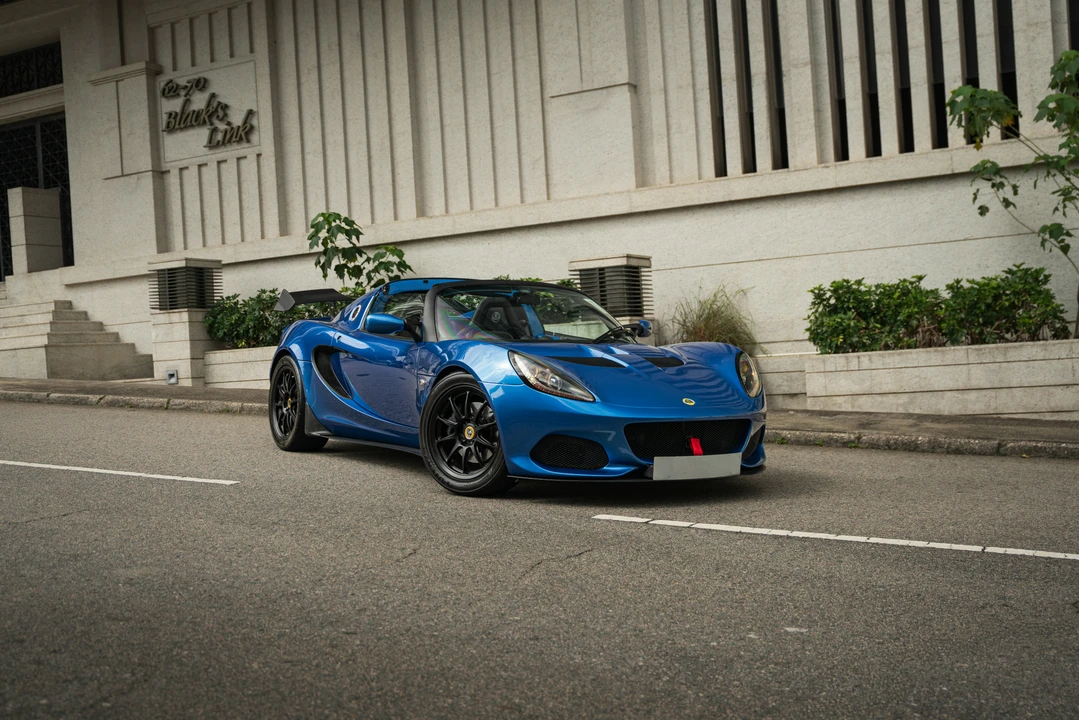 2018 Lotus Elise Series 3 - Image 2 of 21
