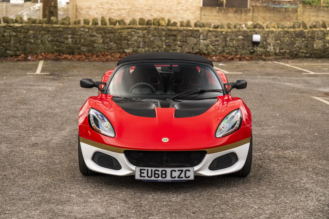 2018 Lotus Elise Series 3 - Image 2 of 31