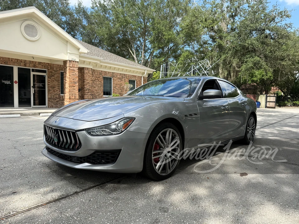 2018 Maserati Ghibli 3rd Gen - Image 17 of 27