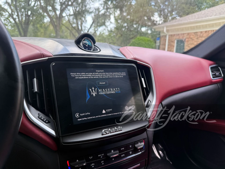 2018 Maserati Ghibli 3rd Gen - Image 11 of 27
