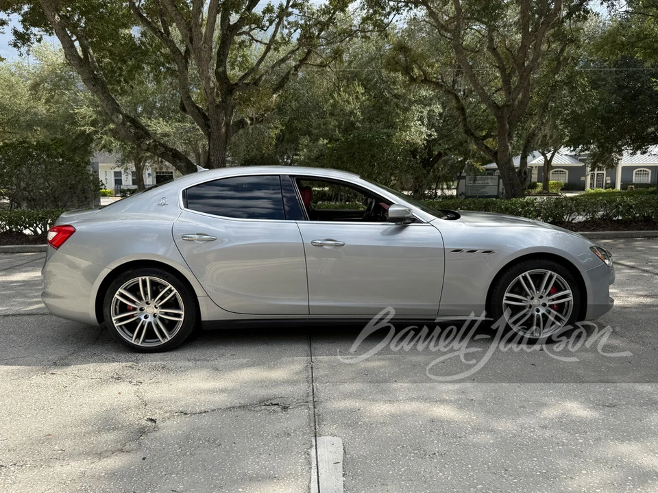 2018 Maserati Ghibli 3rd Gen - Image 2 of 27