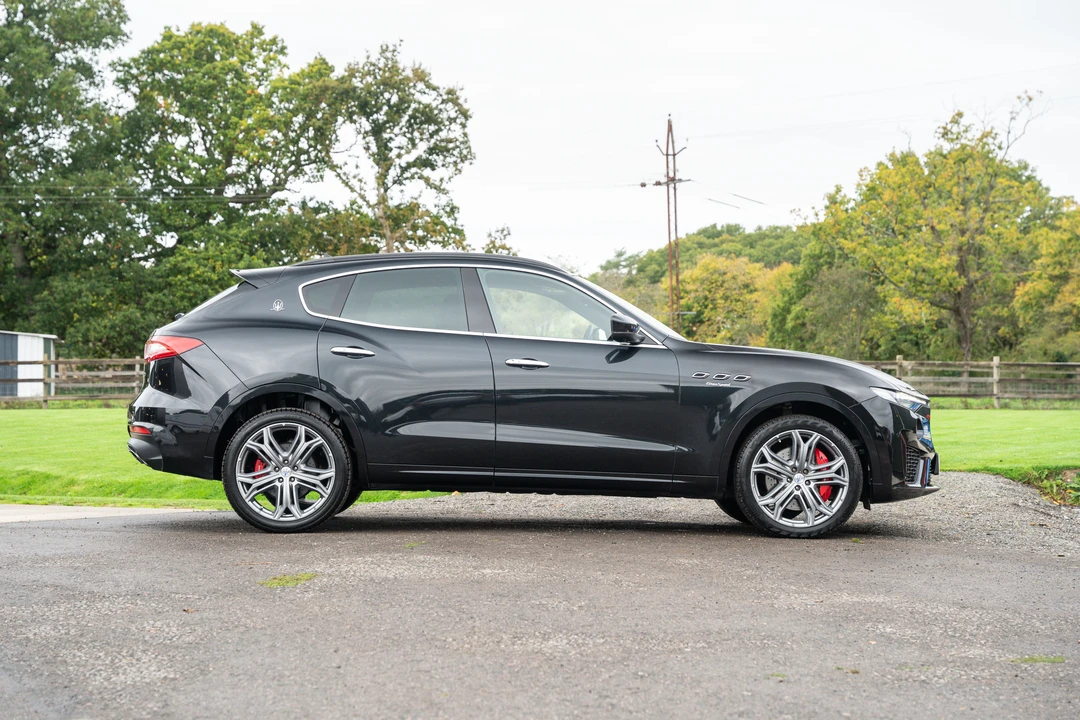 2018 Maserati Levante - Image 5 of 31