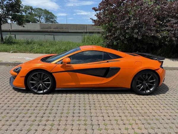 2018 McLaren 570S Spider - Image 2 of 18