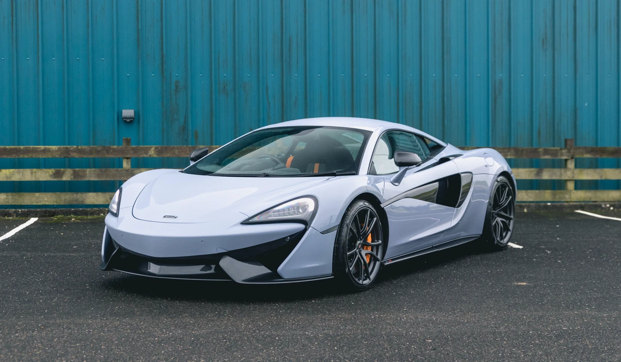 2018 McLaren 570S - Image 2 of 31