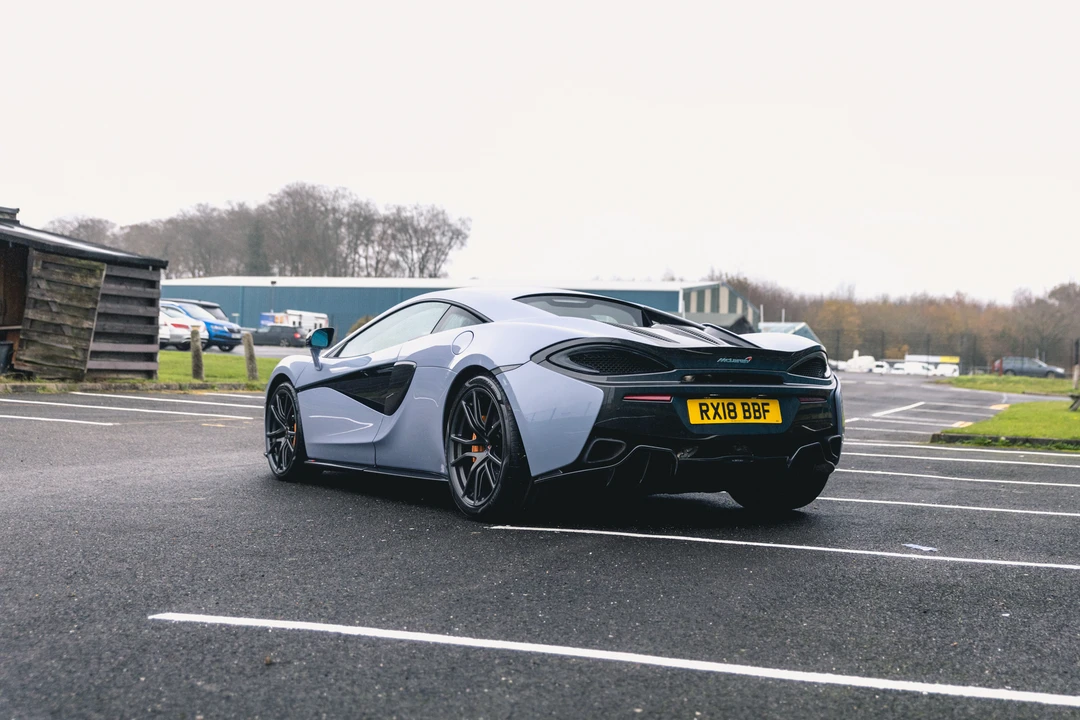 2018 McLaren 570S - Image 6 of 31