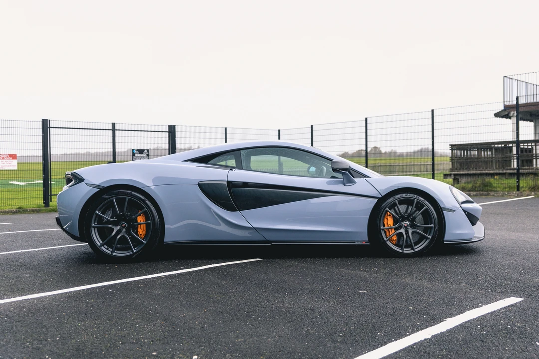 2018 McLaren 570S - Image 9 of 31