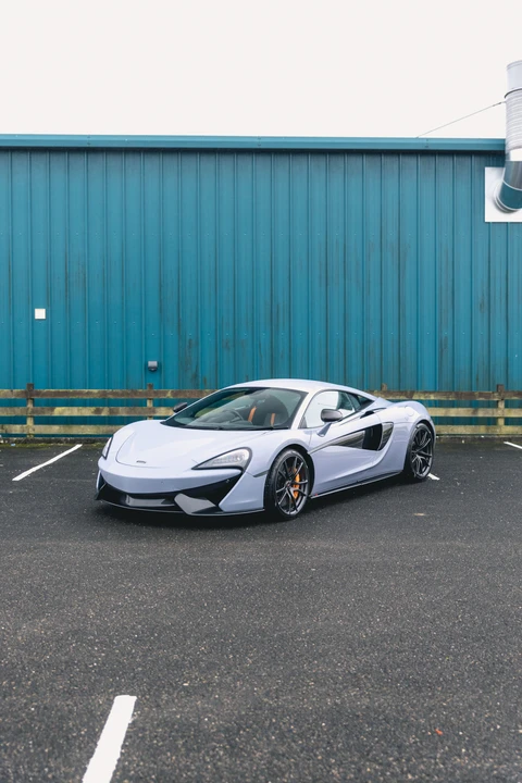 2018 McLaren 570S - Image 12 of 31
