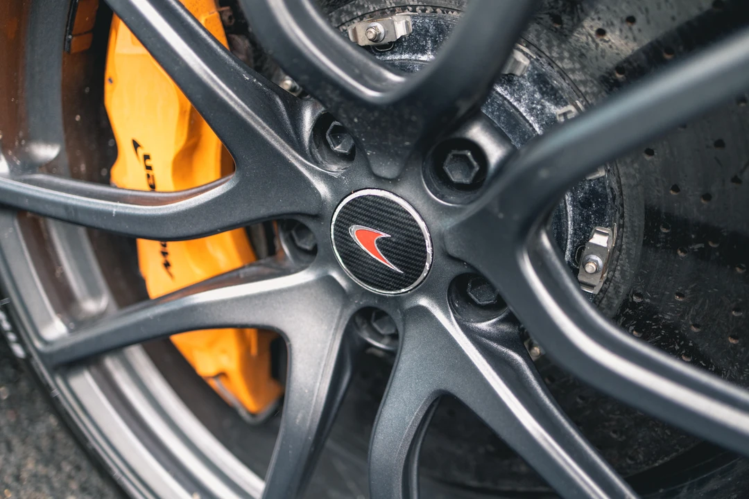 2018 McLaren 570S - Image 20 of 31