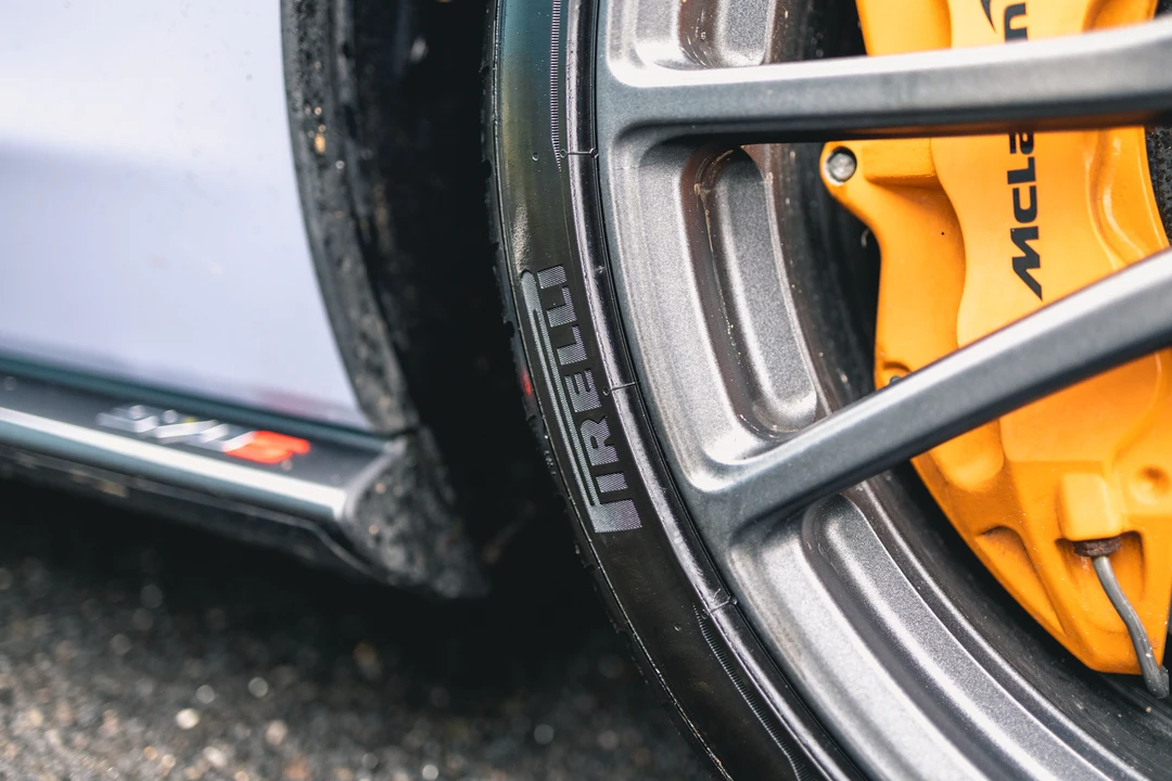 2018 McLaren 570S - Image 23 of 31