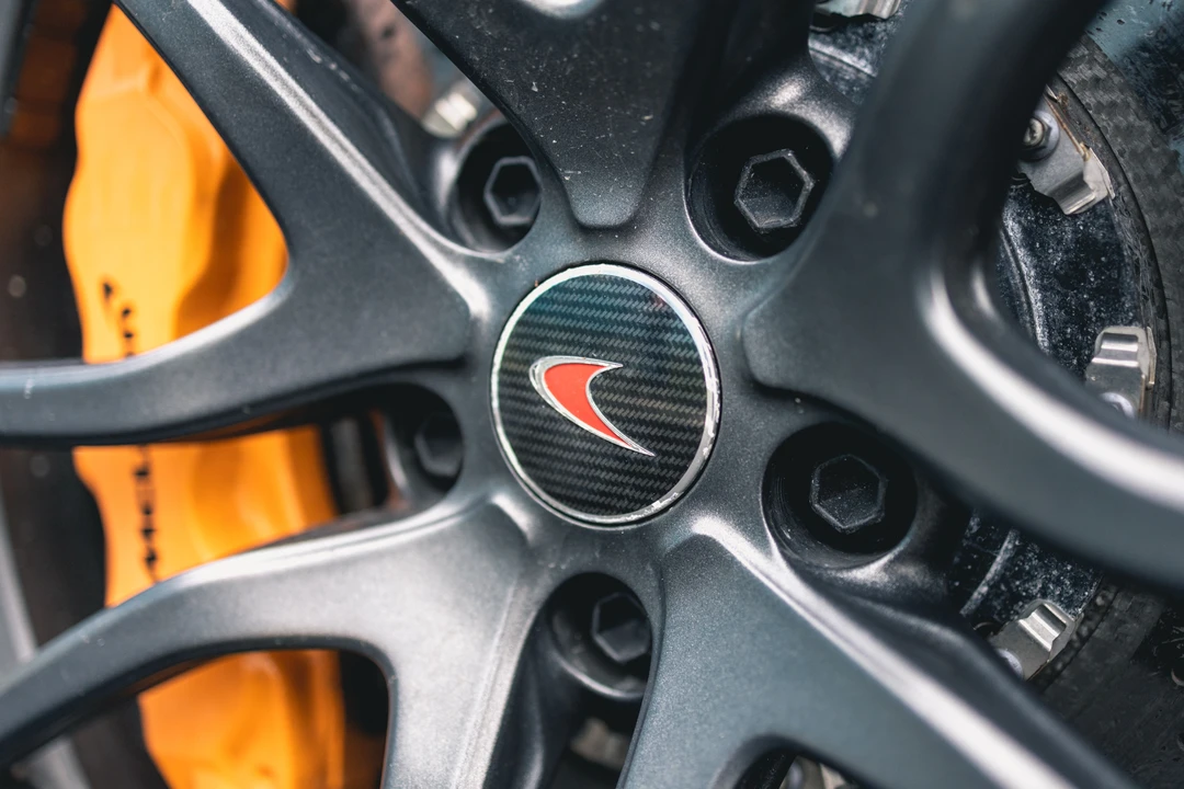 2018 McLaren 570S - Image 25 of 31