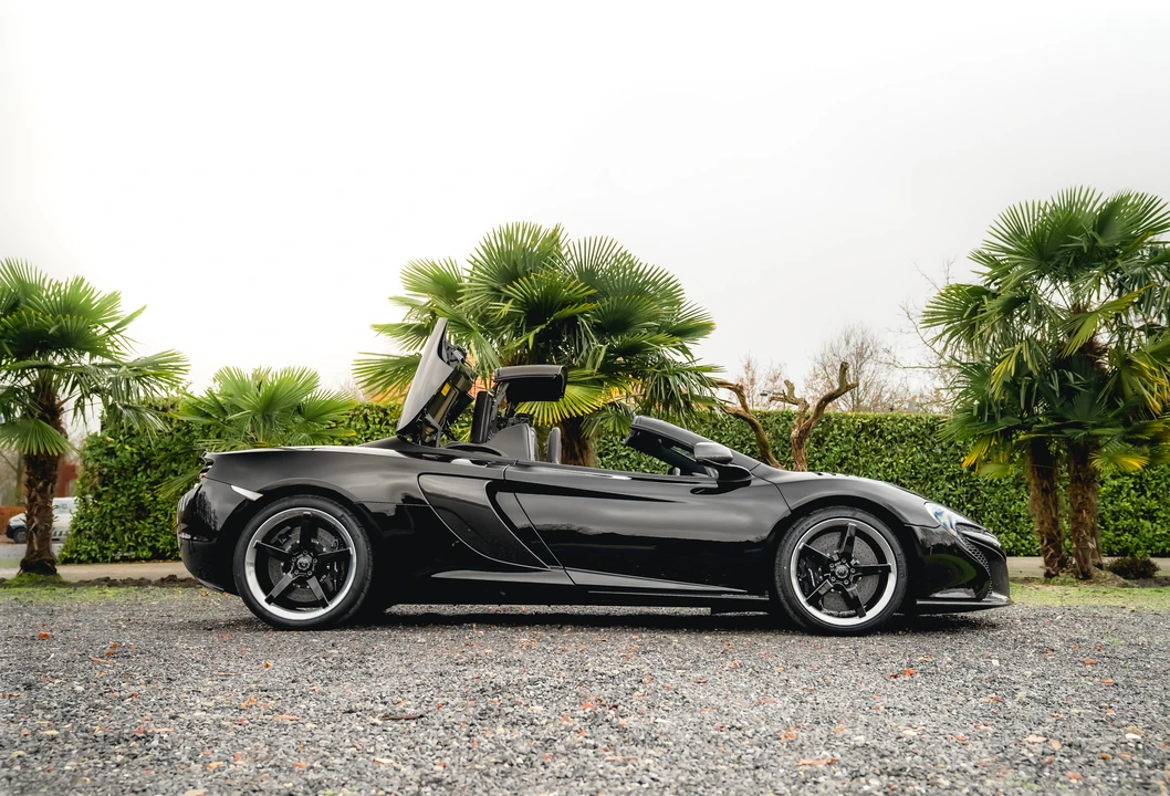 2018 McLaren 650S Spider - Image 21 of 31
