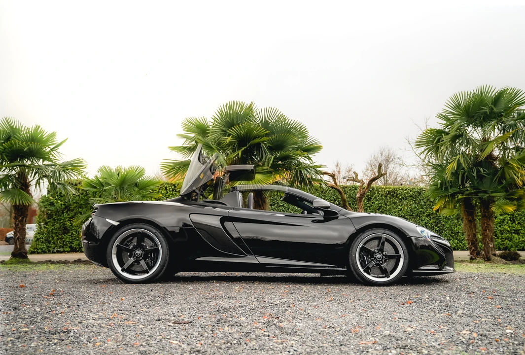 2018 McLaren 650S Spider - Image 22 of 31