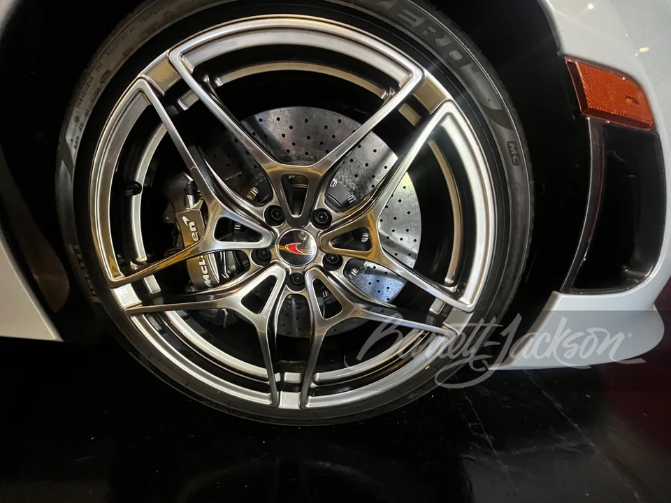2018 McLaren 720S - Image 6 of 10
