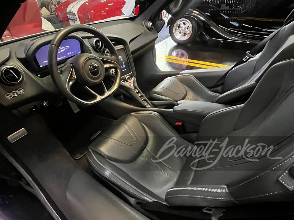2018 McLaren 720S - Image 8 of 10