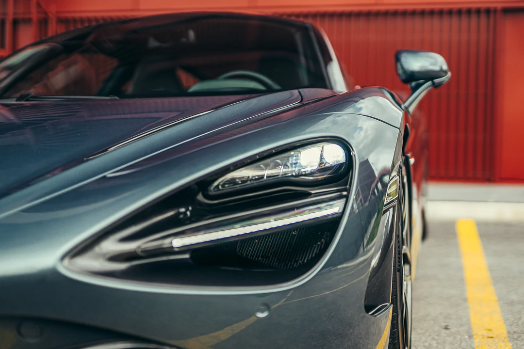 2018 McLaren 720S - Image 25 of 31