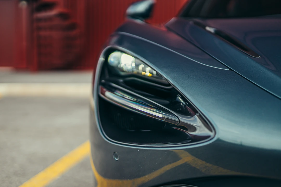 2018 McLaren 720S - Image 29 of 31