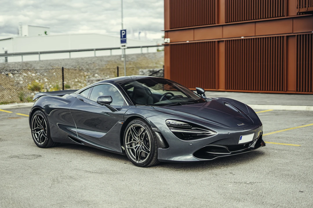 2018 McLaren 720S - Image 4 of 31