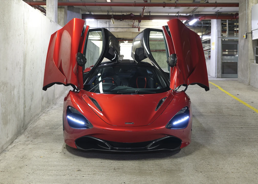 2018 McLaren 720S - Image 11 of 31