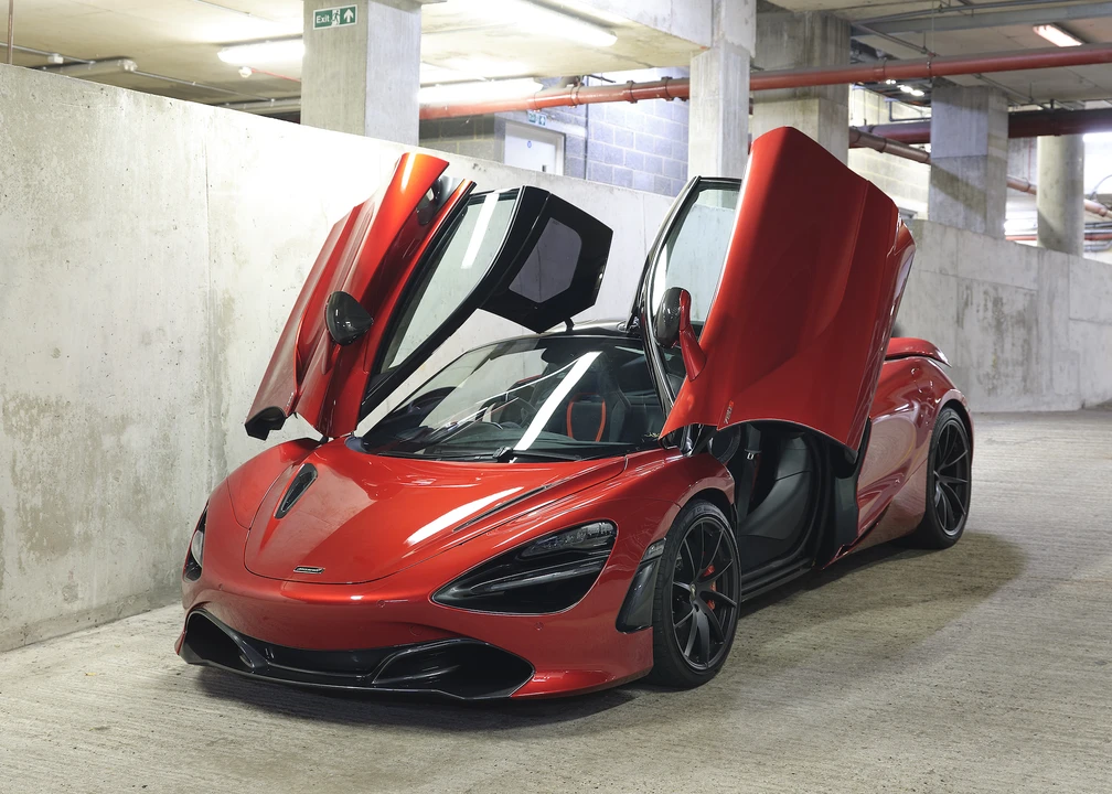 2018 McLaren 720S - Image 12 of 31