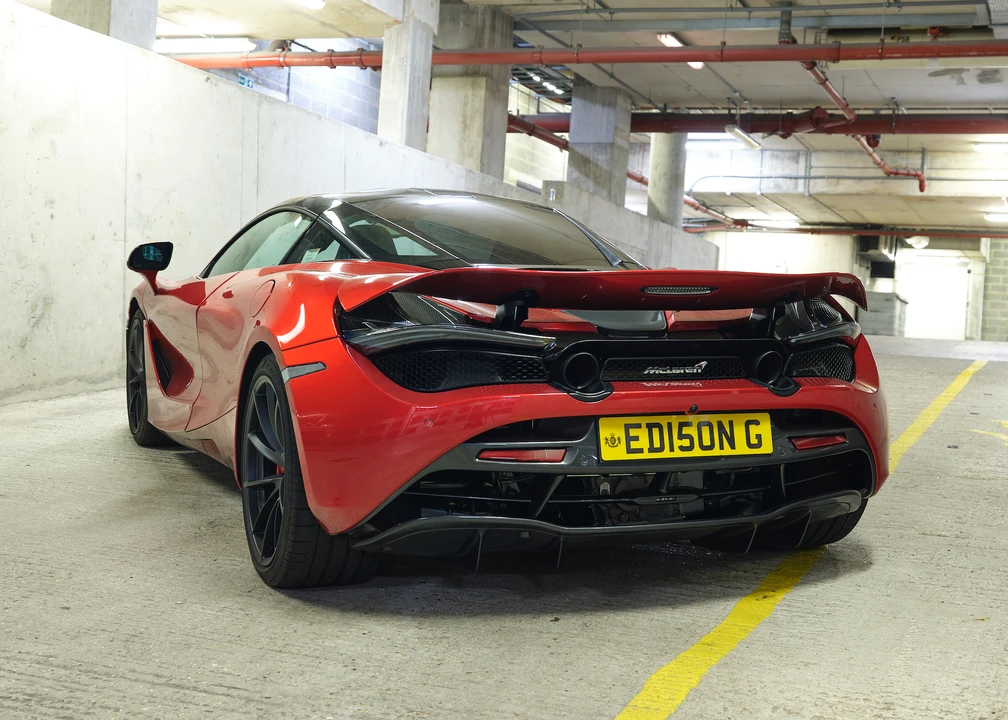 2018 McLaren 720S - Image 14 of 31