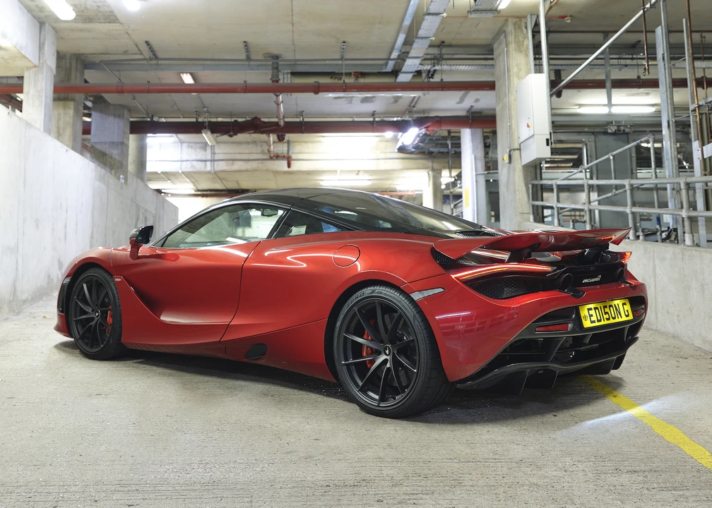 2018 McLaren 720S - Image 5 of 31