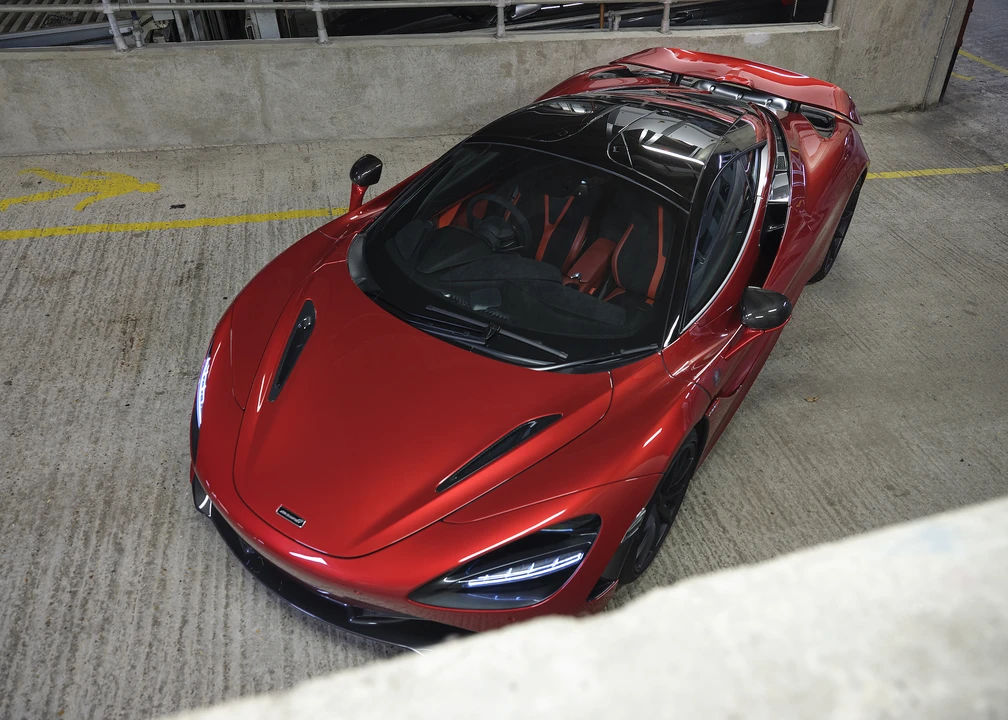 2018 McLaren 720S - Image 19 of 31