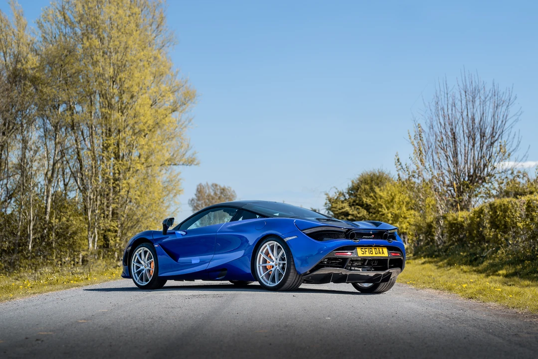 2018 McLaren 720S - Image 17 of 31