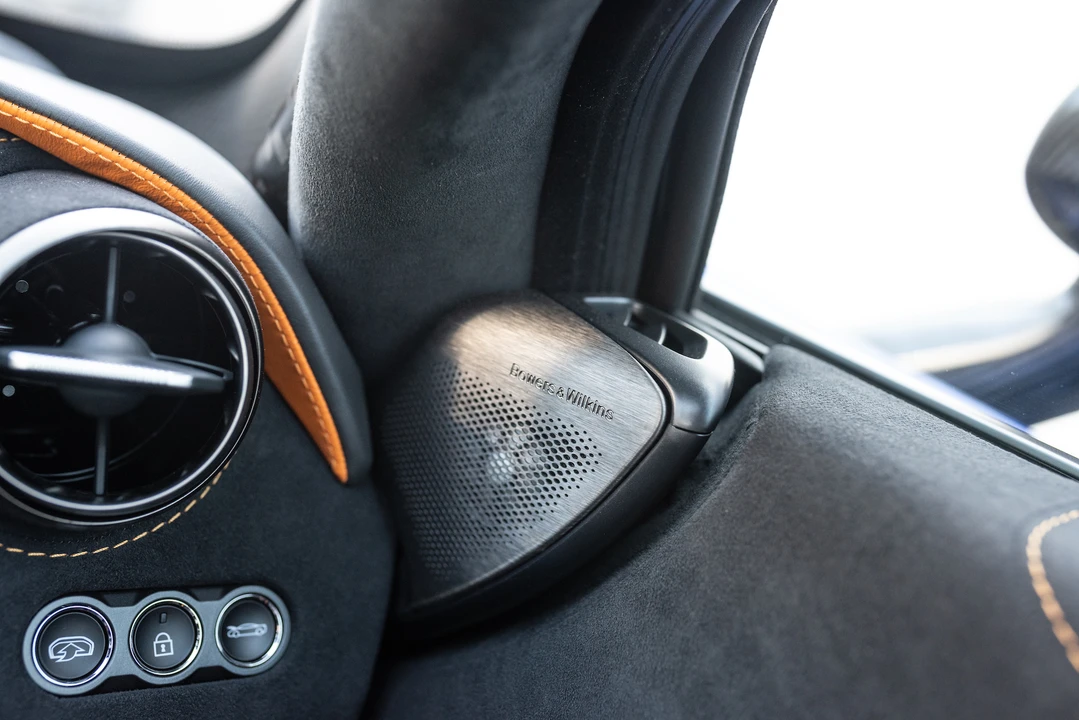 2018 McLaren 720S - Image 28 of 31