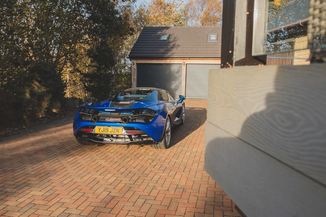 2018 McLaren 720S - Image 22 of 31