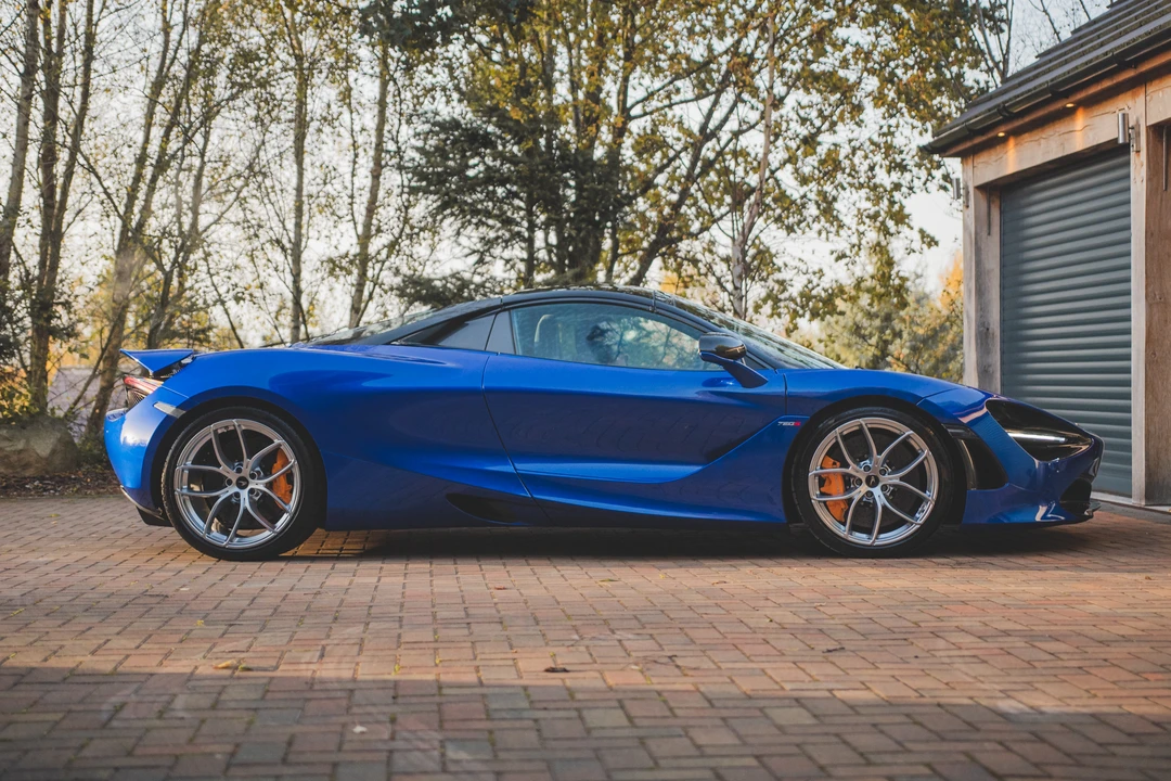 2018 McLaren 720S - Image 13 of 31