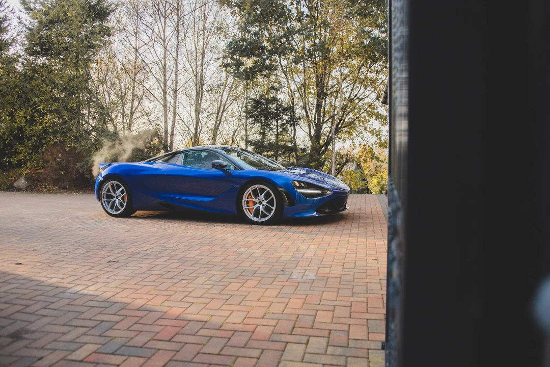 2018 McLaren 720S - Image 26 of 31