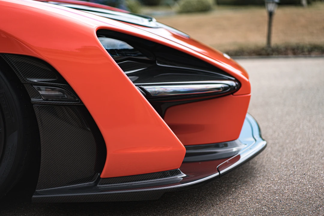 2018 McLaren Senna - Image 21 of 31