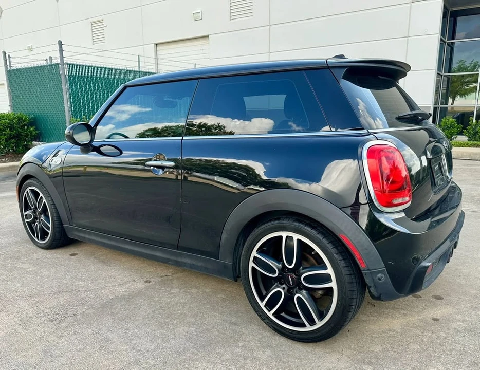 2018 Mini Mini 3rd Gen - Image 4 of 11