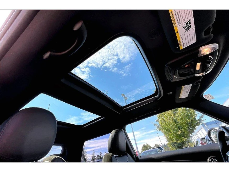 2018 Mini Mini Cooper S 3rd Gen - Image 9 of 20