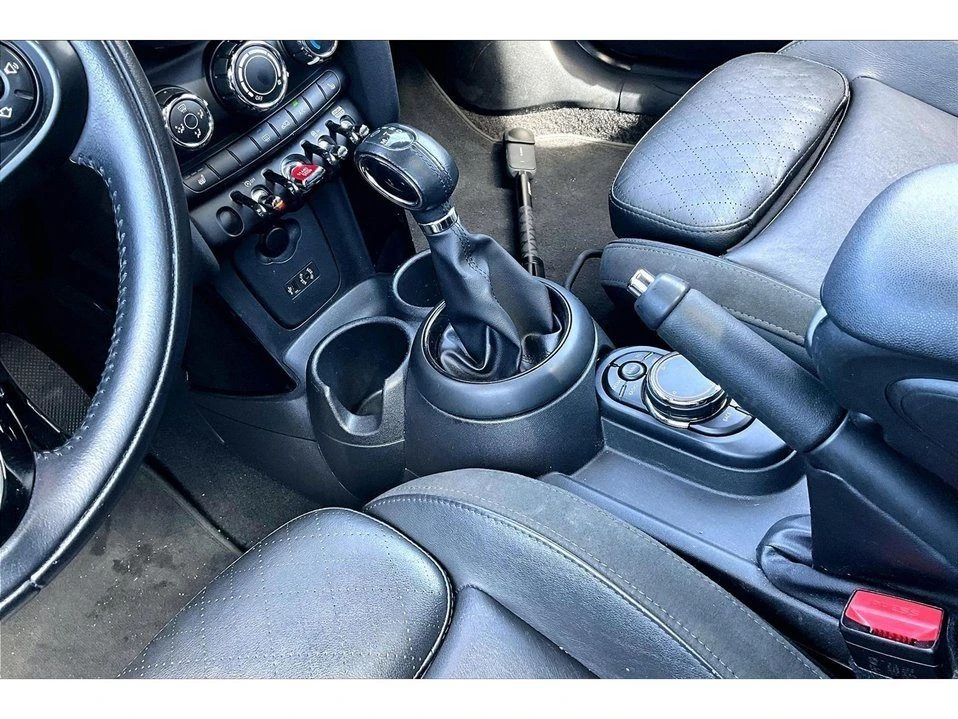 2018 Mini Mini Cooper S 3rd Gen - Image 12 of 20