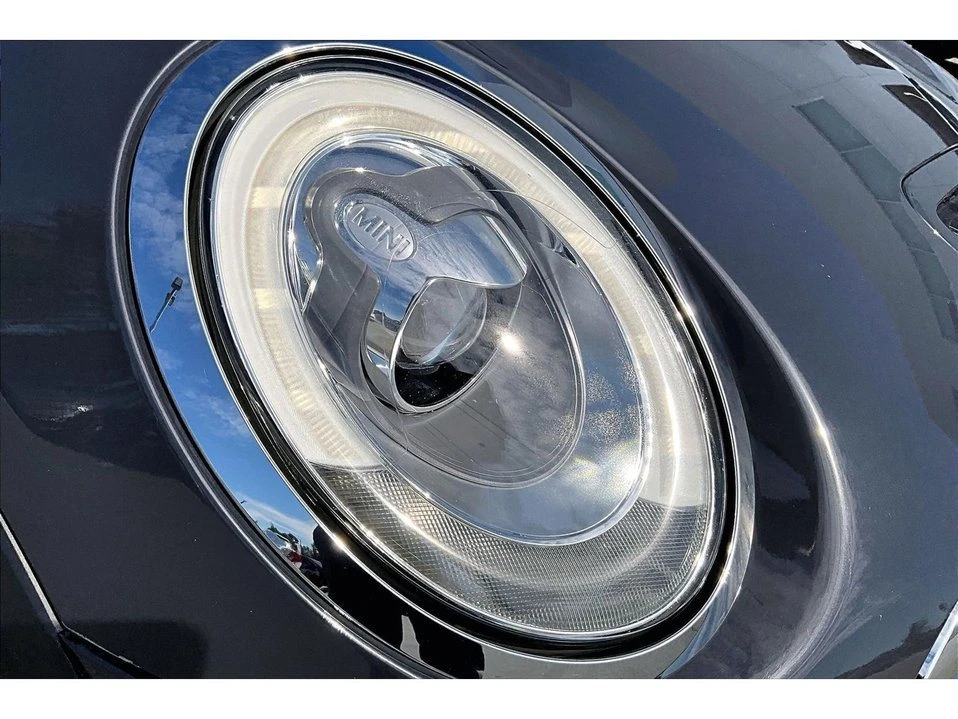2018 Mini Mini Cooper S 3rd Gen - Image 18 of 20