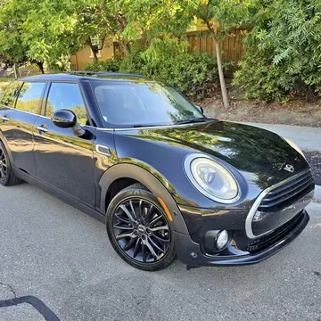 2018 MINI Clubman Cooper Hatchback 4D