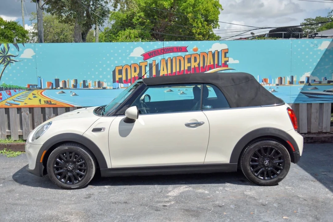 2018 Mini Mini 3rd Gen - Image 9 of 12