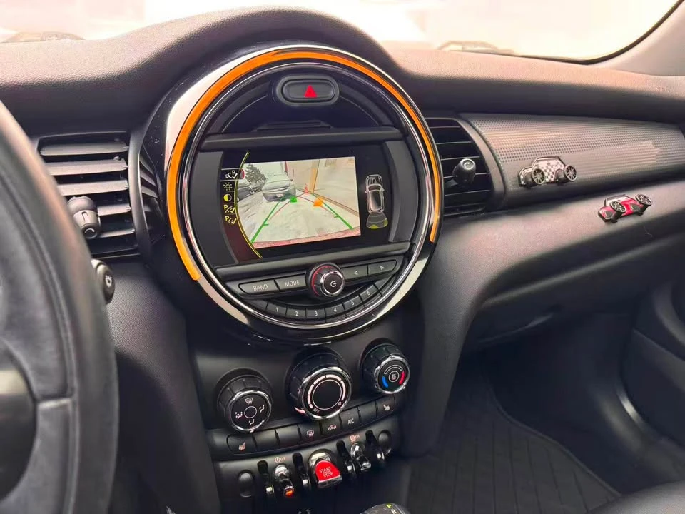 2018 Mini Mini 3rd Gen - Image 8 of 10