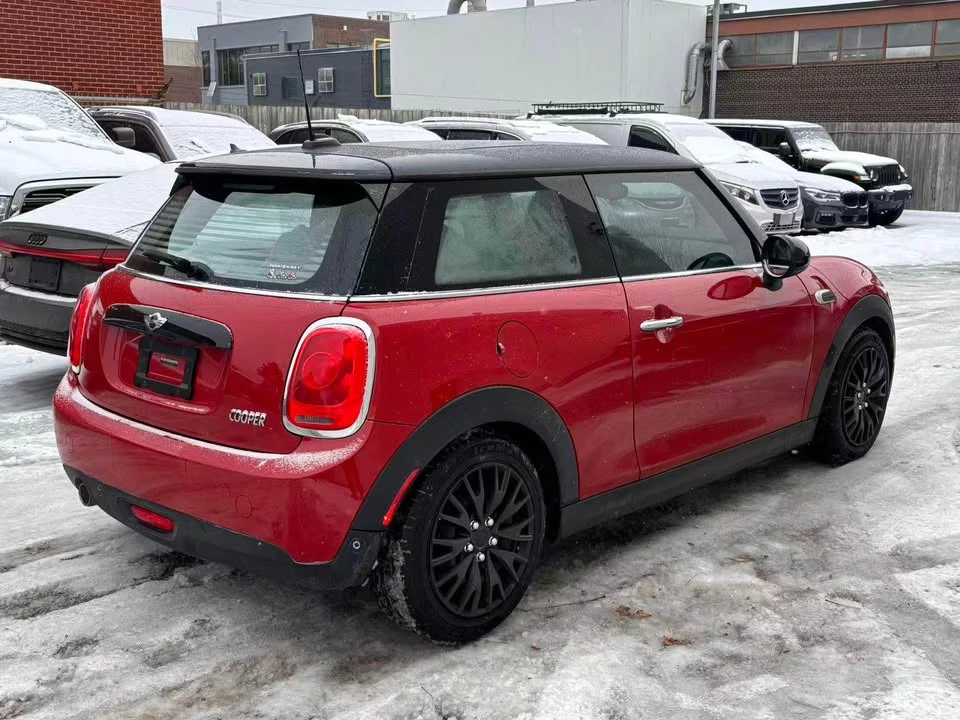 2018 Mini Mini 3rd Gen - Image 5 of 10