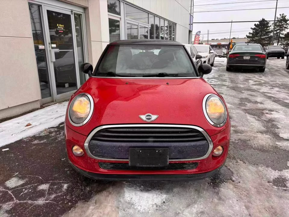 2018 Mini Mini 3rd Gen - Image 2 of 10