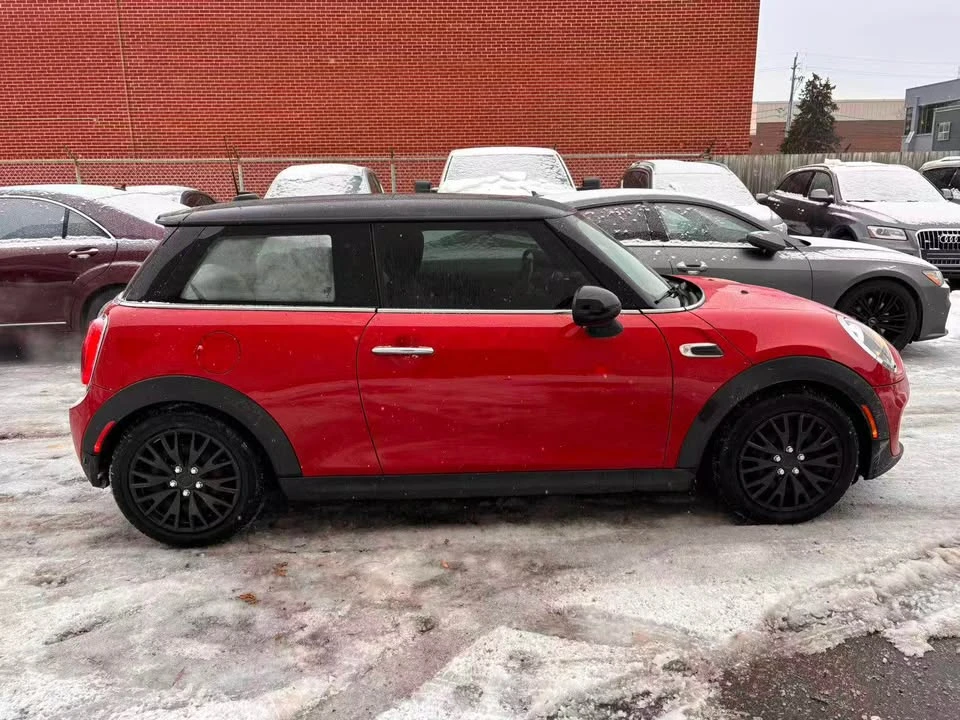 2018 Mini Mini 3rd Gen - Image 3 of 10