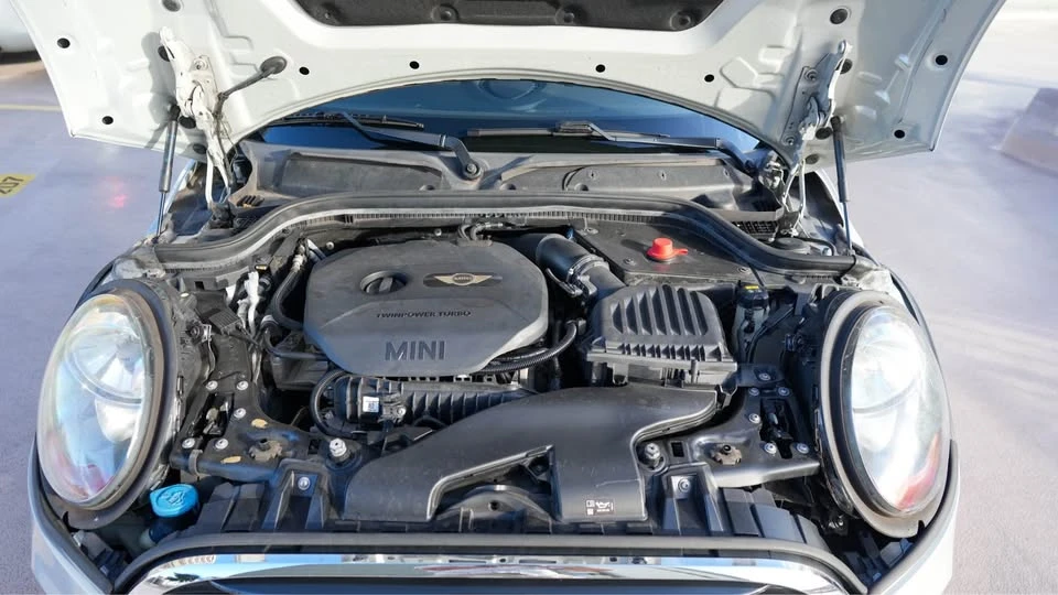 2018 Mini Mini 3rd Gen - Image 9 of 10