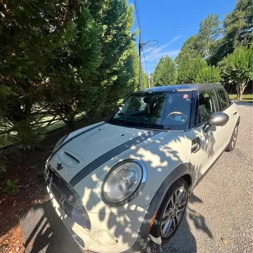 2018 MINI Cooper Cooper Hatchback 4D