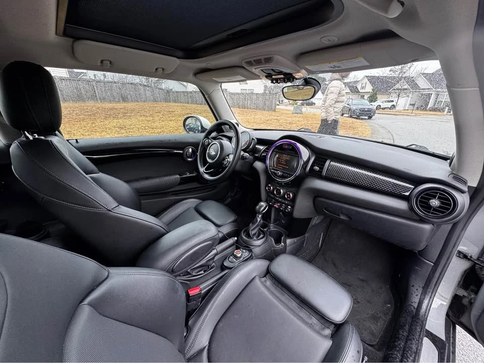2018 Mini Mini Cooper S 3rd Gen - Image 8 of 17