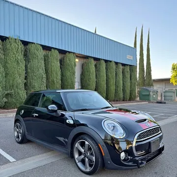2018 MINI Cooper S Hatchback 2D
