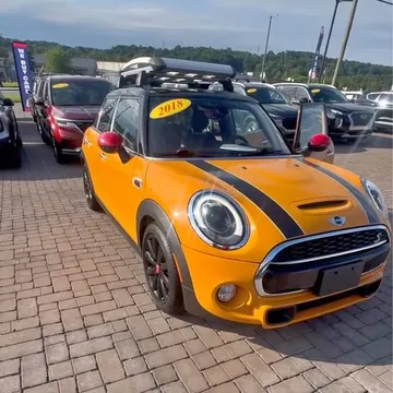 2018 MINI Cooper S Hatchback 4D