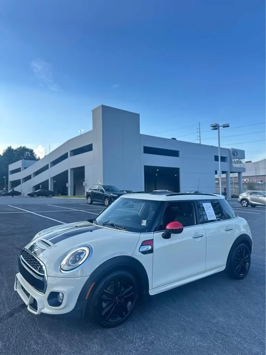 2018 Mini Mini 3rd Gen - Image 2 of 6