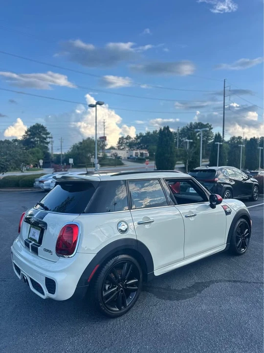2018 Mini Mini 3rd Gen - Image 4 of 6