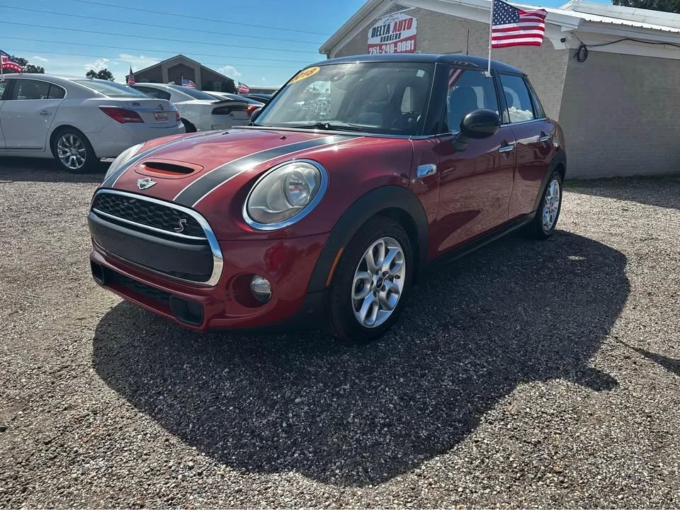 2018 Mini Mini 3rd Gen - Image 2 of 20